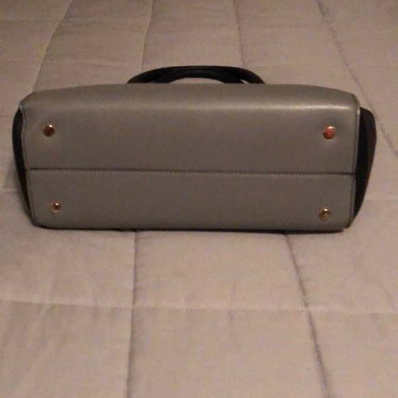 A New Day handbag - Picture 3 of 4